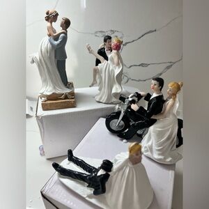 Cake toppers